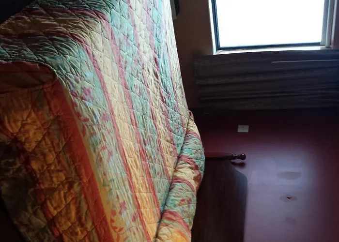 Bridgeview Inn 2*