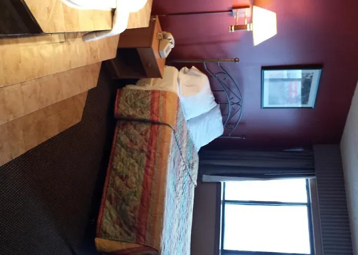 Bridgeview Inn
