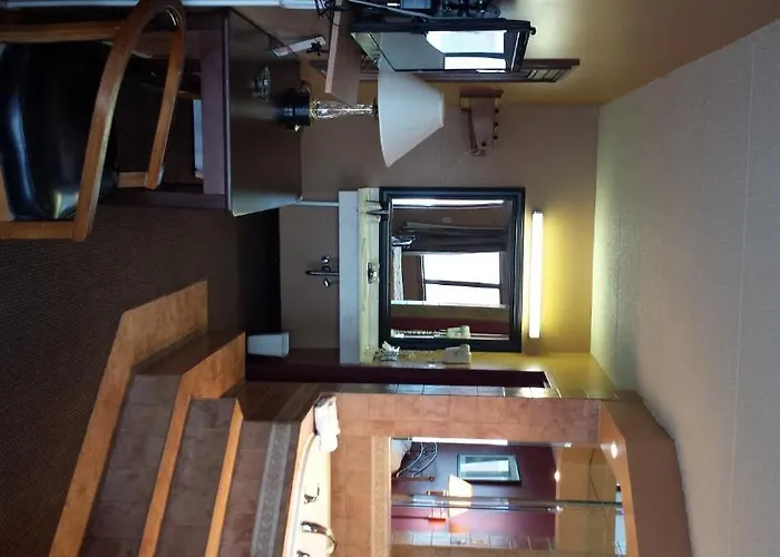 Motel Bridgeview Inn 2*